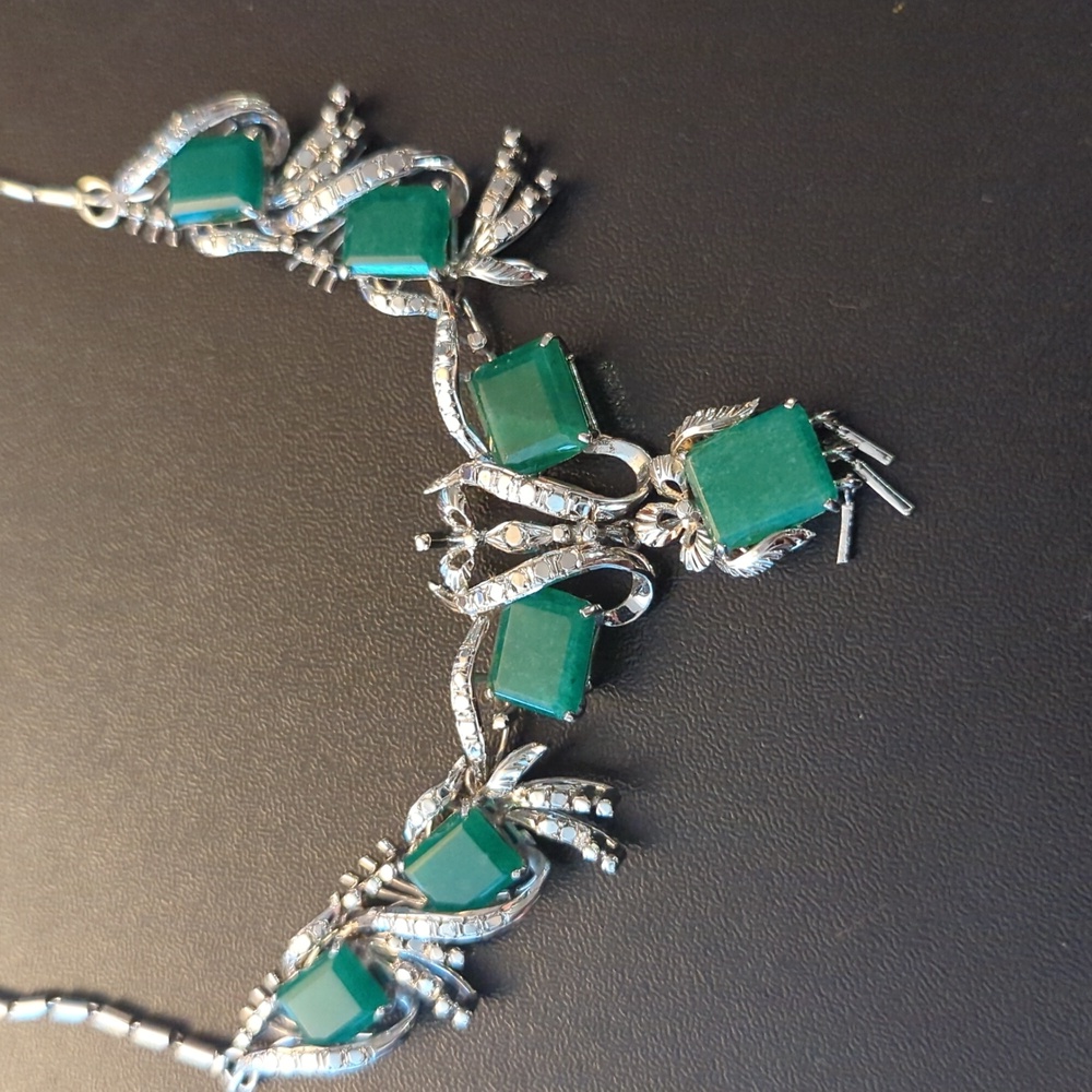 Vintage 90s Rhodium Plated and Natural Emerald Necklace